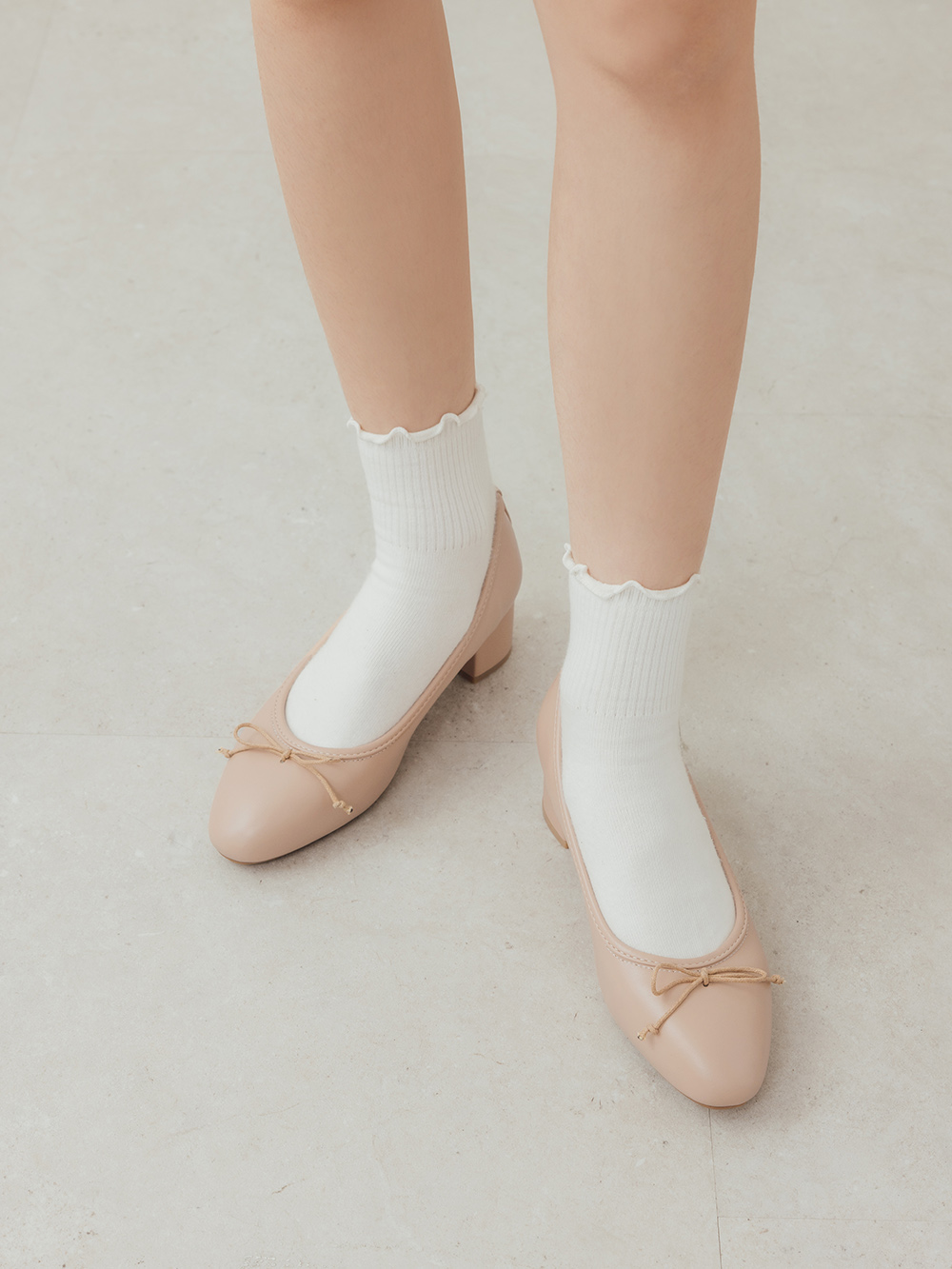 4D氣墊中跟芭蕾娃娃鞋 粉杏