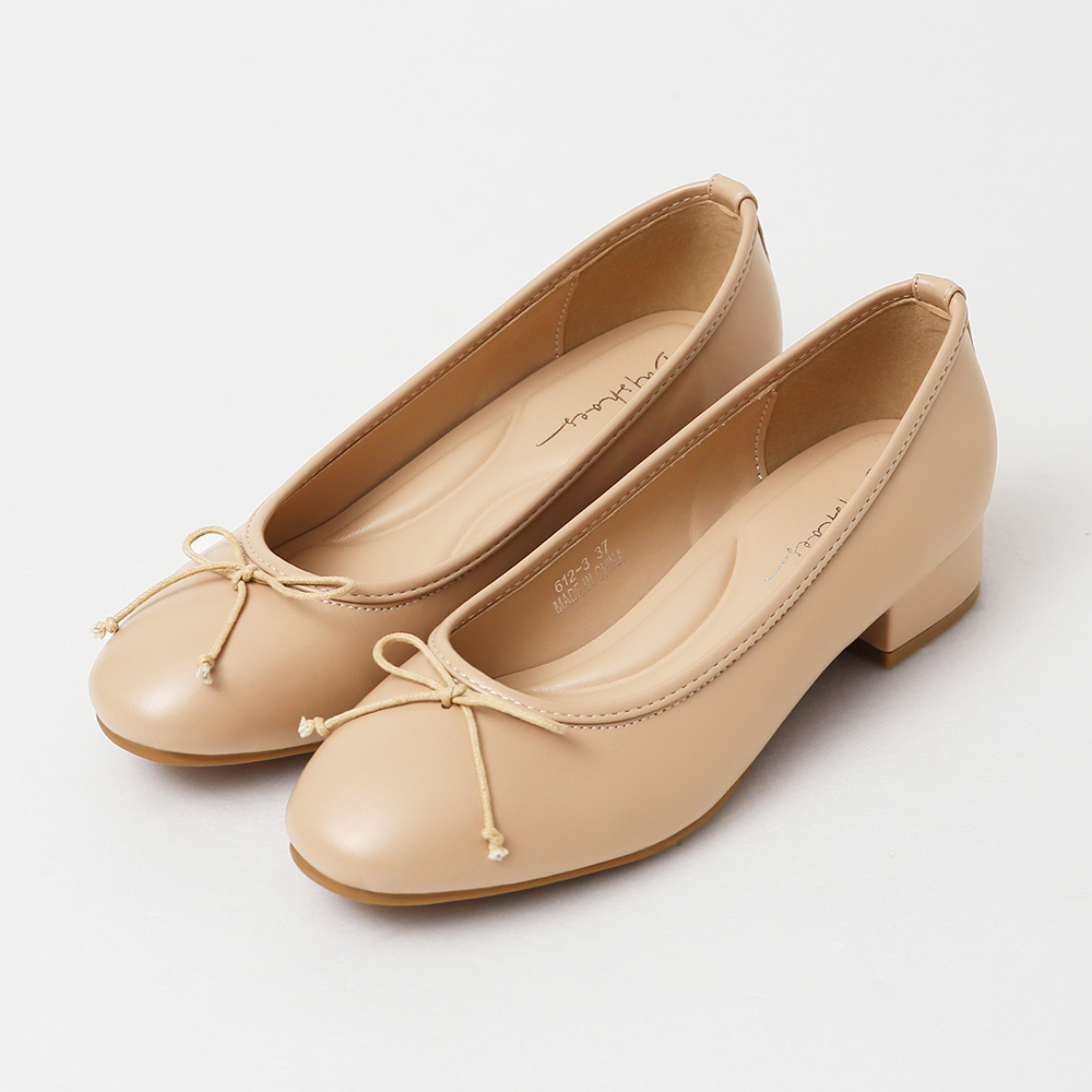 4D Cushioned Double-strap Low Heel Ballet Shoes Almond
