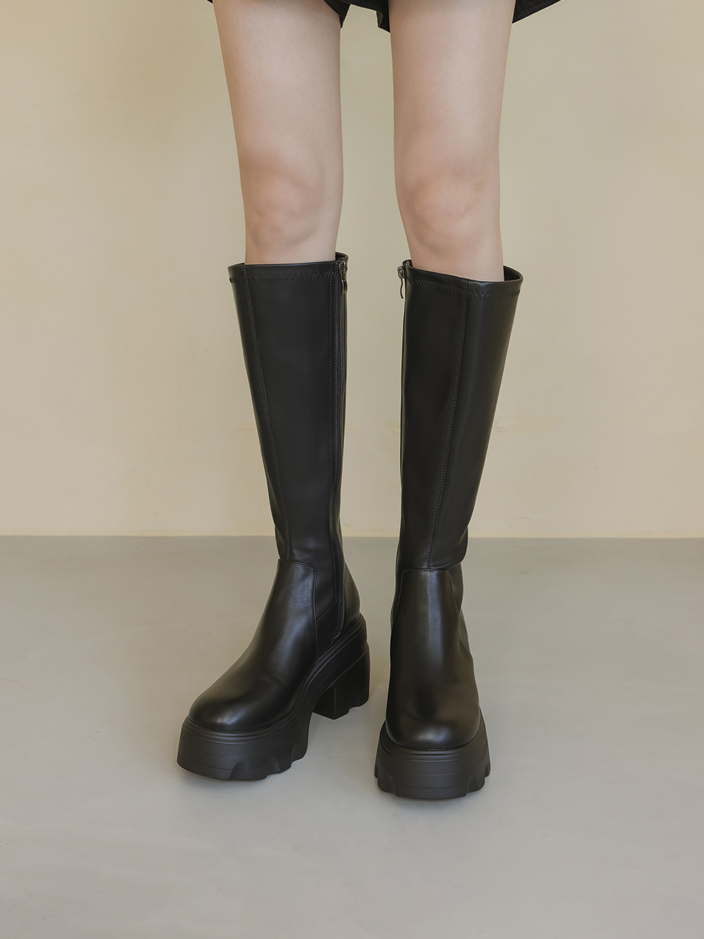 演唱會必備9.5cm輕量厚底瘦瘦長靴 黑色