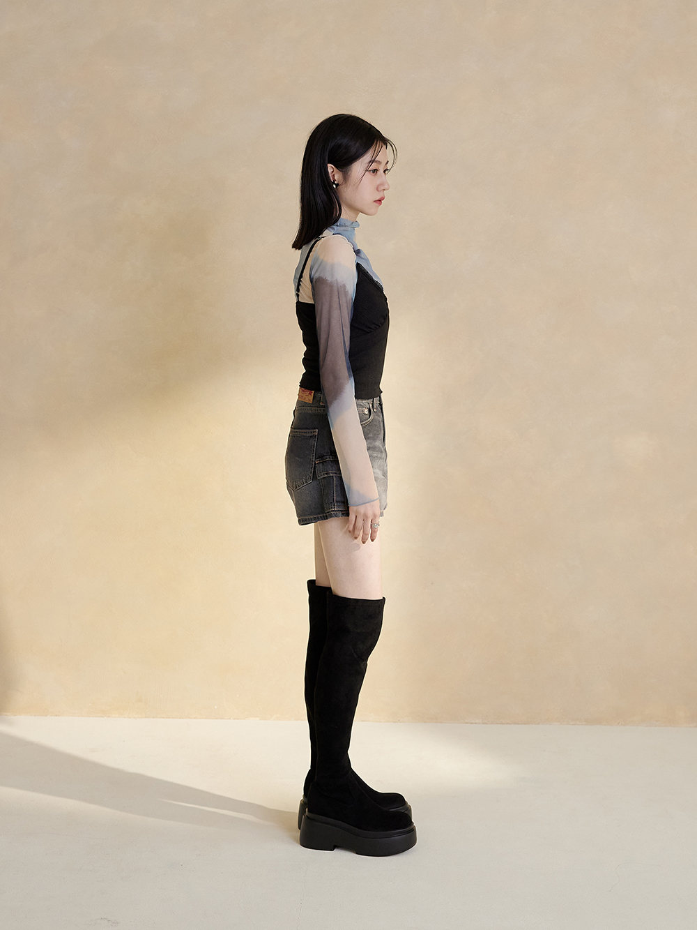 超激瘦.Plus級加厚鬆糕底瘦瘦膝上靴 質感黑絨