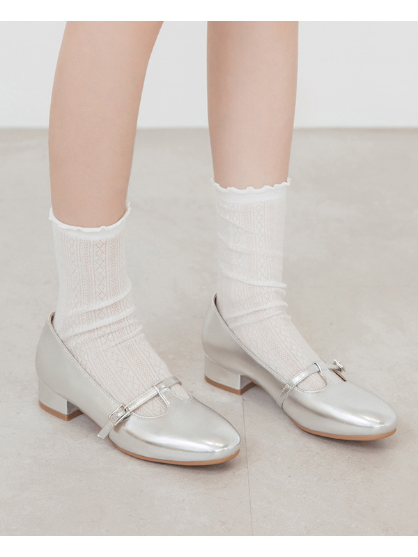 Round-Toe T-Strap Mary Jane Shoes Silver