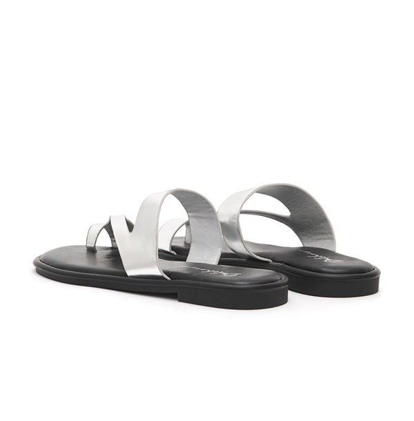 Diagonal Strap Soft Toe Loop Sandals Silver