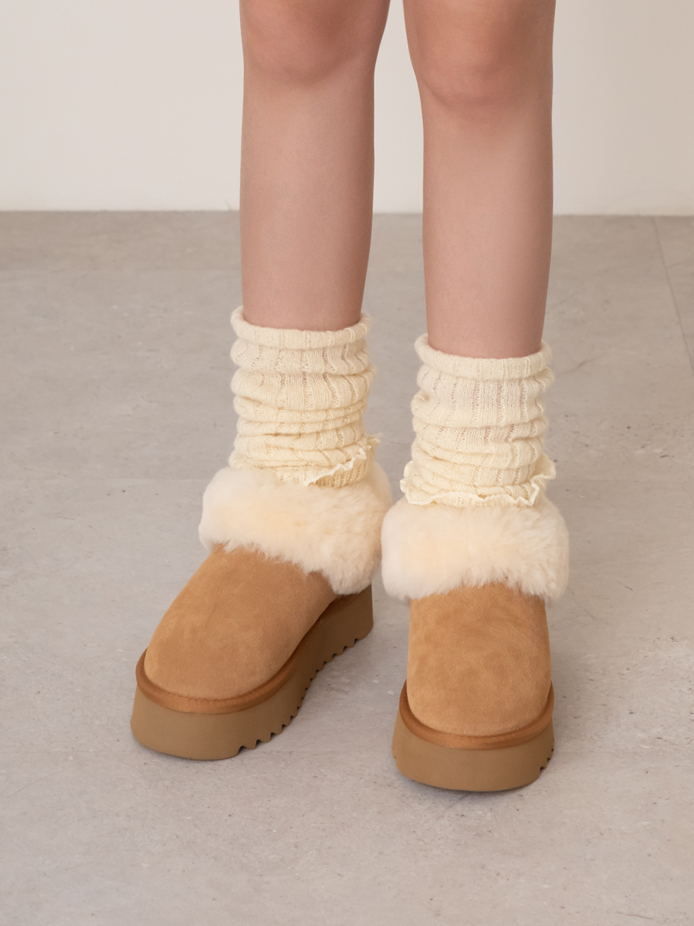 暖暖泡芙厚底翻毛真皮雪靴 駝色