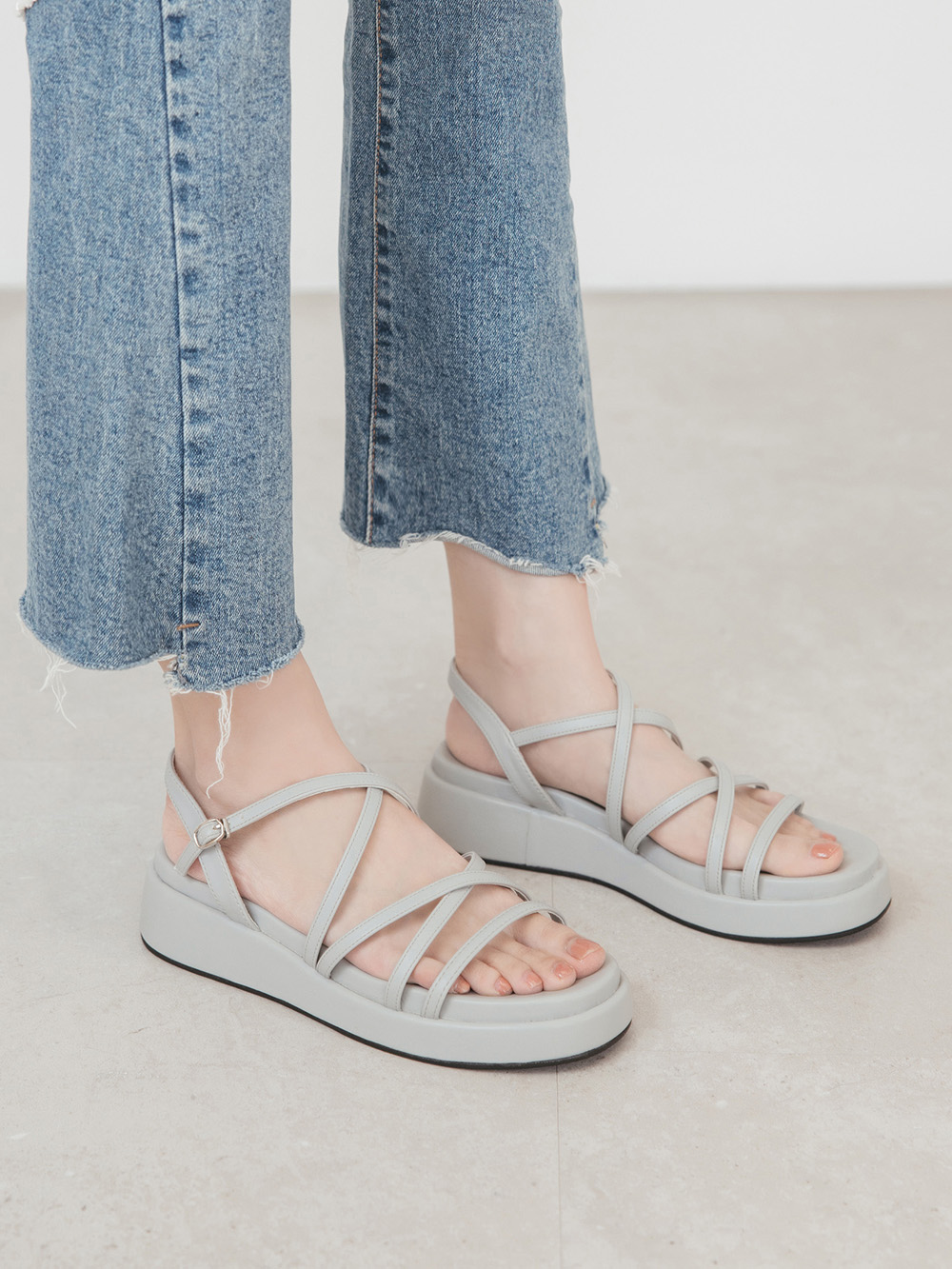 夏日樂園交叉細帶厚底涼鞋 冰河藍