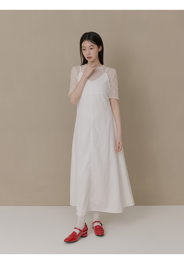 鎖定目光漆皮低跟樂福鞋 古典紅