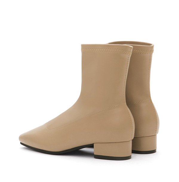 Stradivarius Seam Front Square-Toe Low-Heel Slim Boots Beige