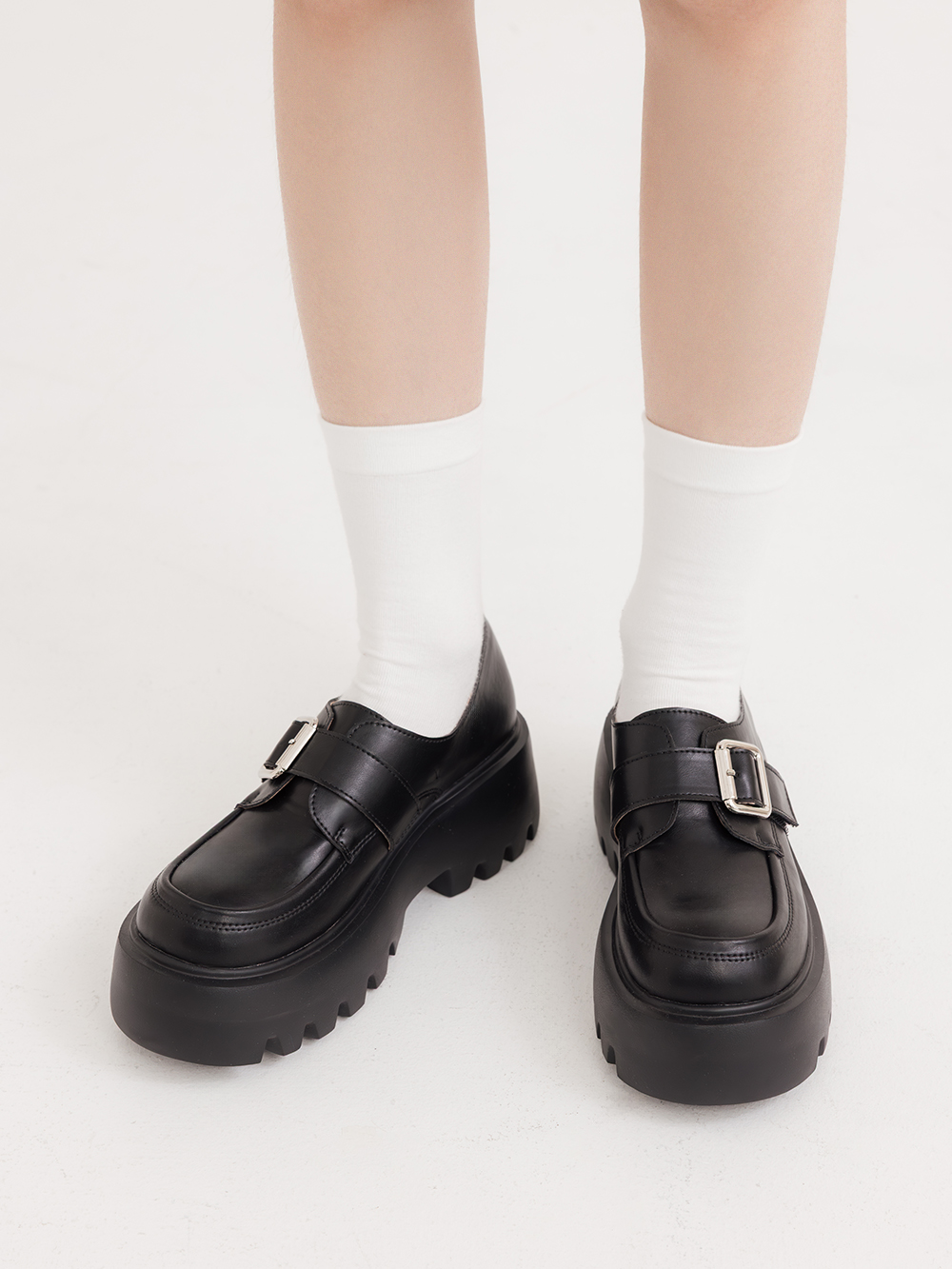 海拔進化超輕感厚底樂福鞋 黑色