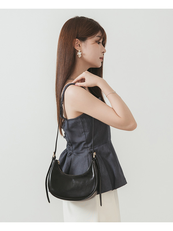 Two-Way Half-Moon Bag Black