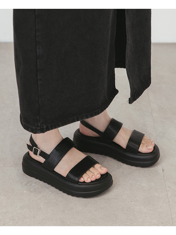 Lightweight One-Strap Sandals Black