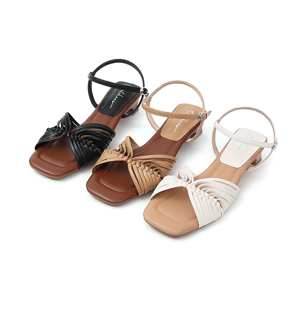 Summer Muse Woven V-Strap Cloud Sandals Black