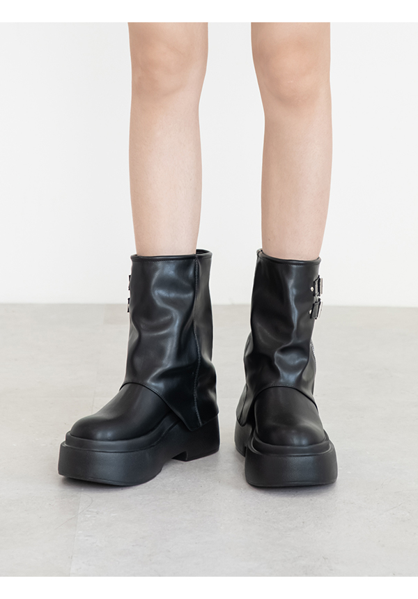 暗黑硬派Plus級加厚鬆糕底褲管短靴 黑色