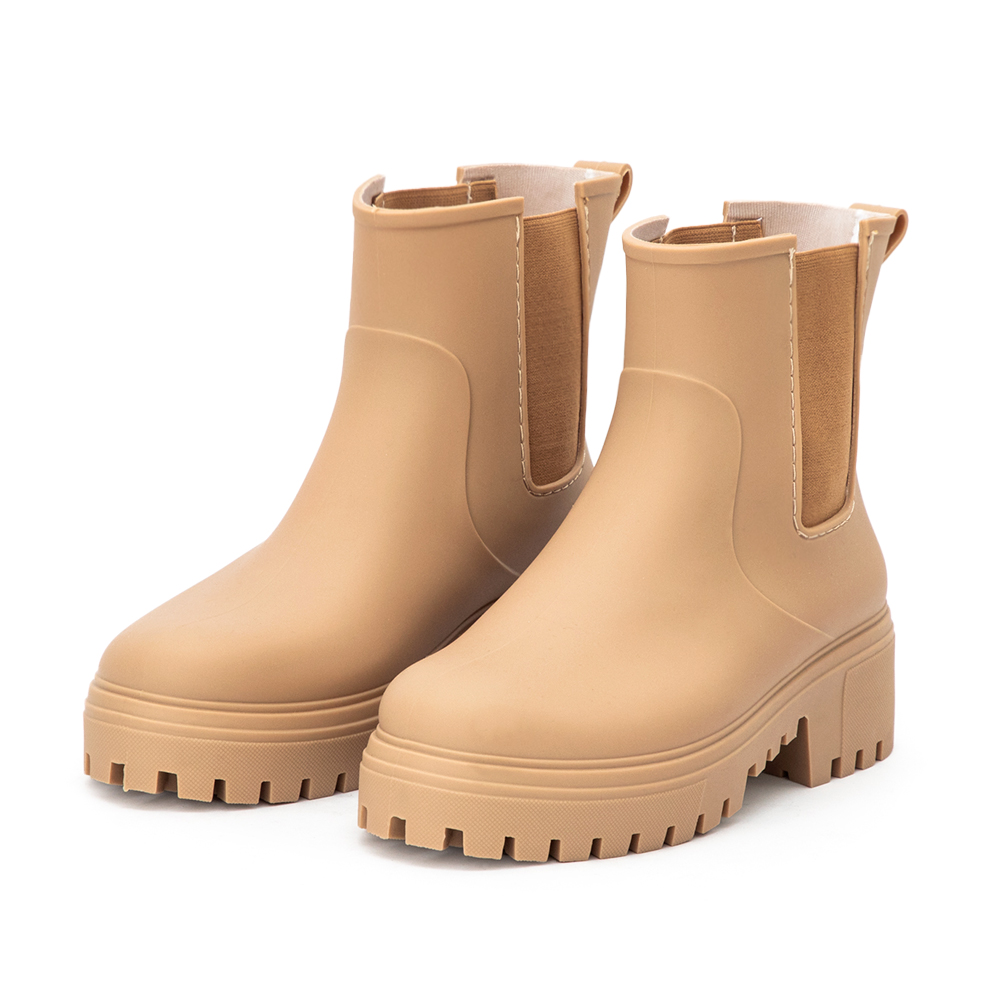 【機能鞋墊】鬆緊拼接內增高切爾西雨靴 杏色