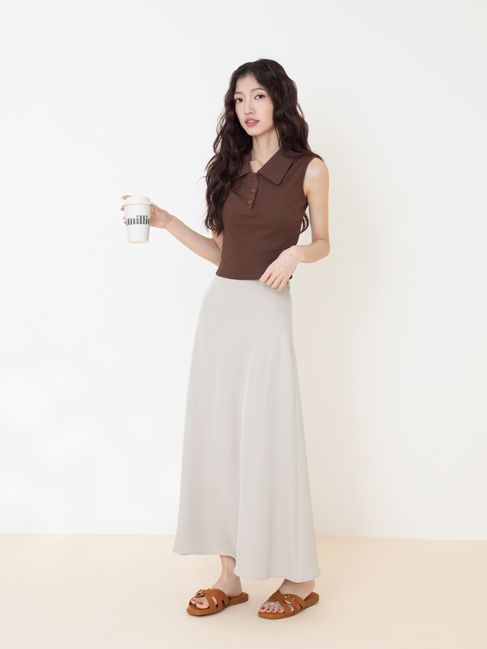 陽光海岸D型釦環平底拖鞋 棕