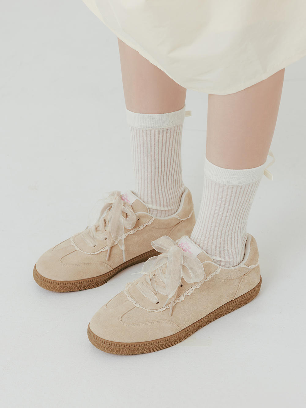 【Disney】愛麗絲蕾絲花邊真皮德訓鞋 奶茶色