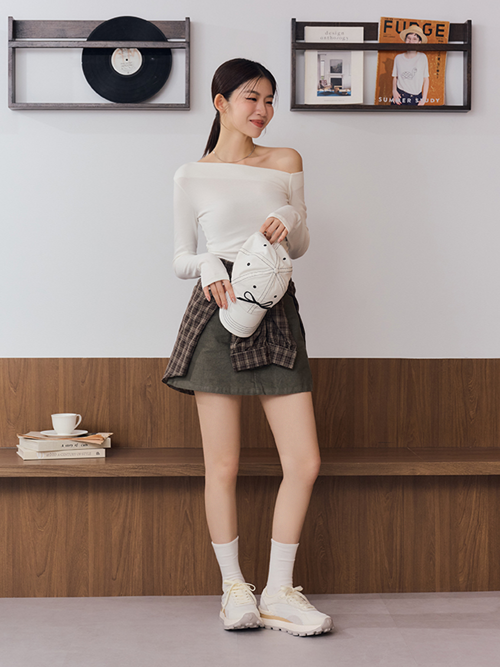 韓潮拼色輕量厚底增高休閒鞋 米白色