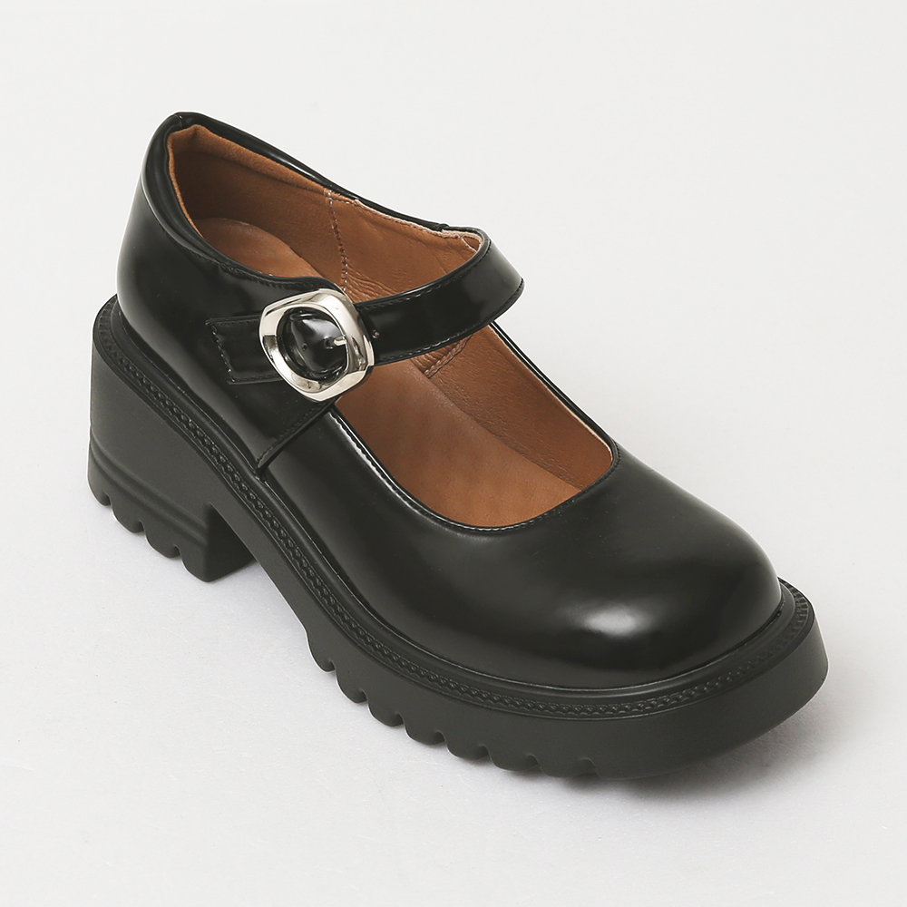 公主軍團．金屬釦輕量厚底瑪莉珍鞋 漆黒