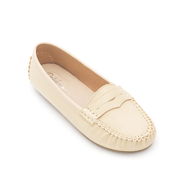 MIT Tassel Moccasin Loafers Cream