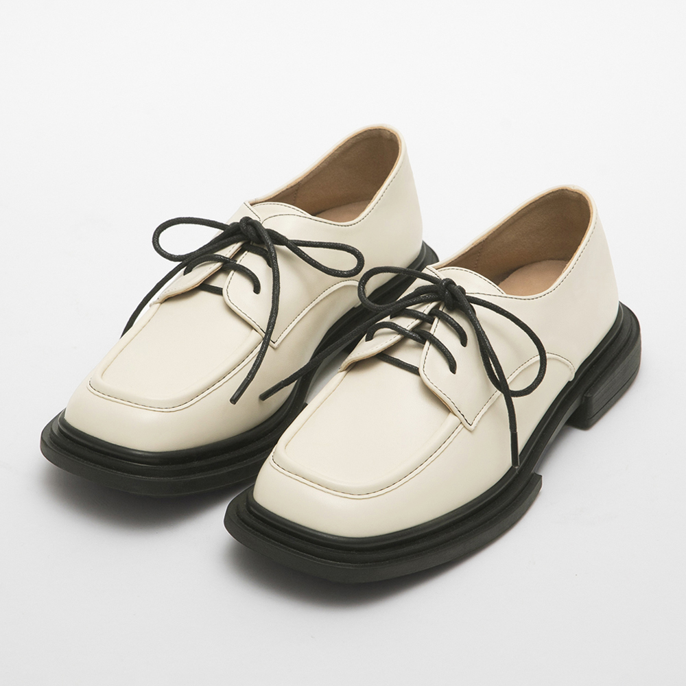 Square Toe Lace-up Low-Heel Derby Shoes Beige