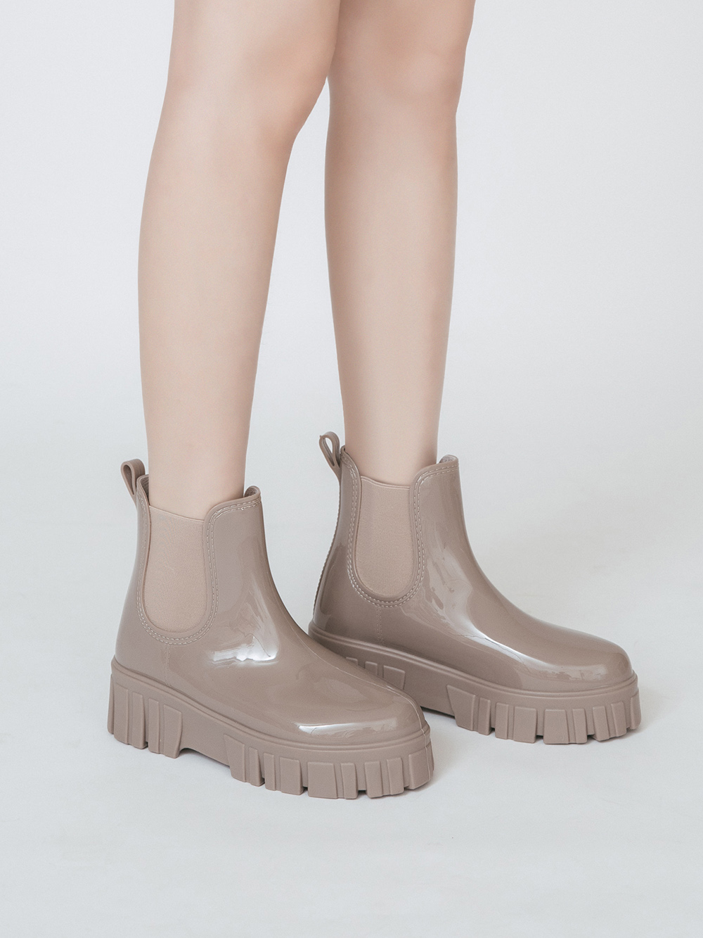 雨天百搭.鋸齒底短筒切爾西雨靴 奶茶杏