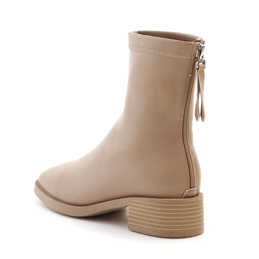 百搭時尚．中車線方頭木紋跟襪靴 奶茶杏