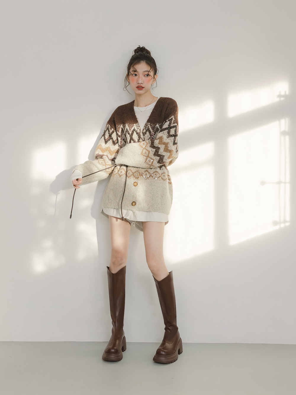 美圖V口輕量厚底瘦瘦長靴 復古咖