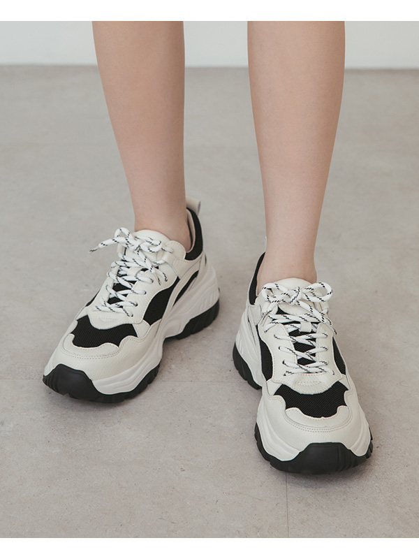 Trendy Genuine Leather Retro Chunky Sneakers Black