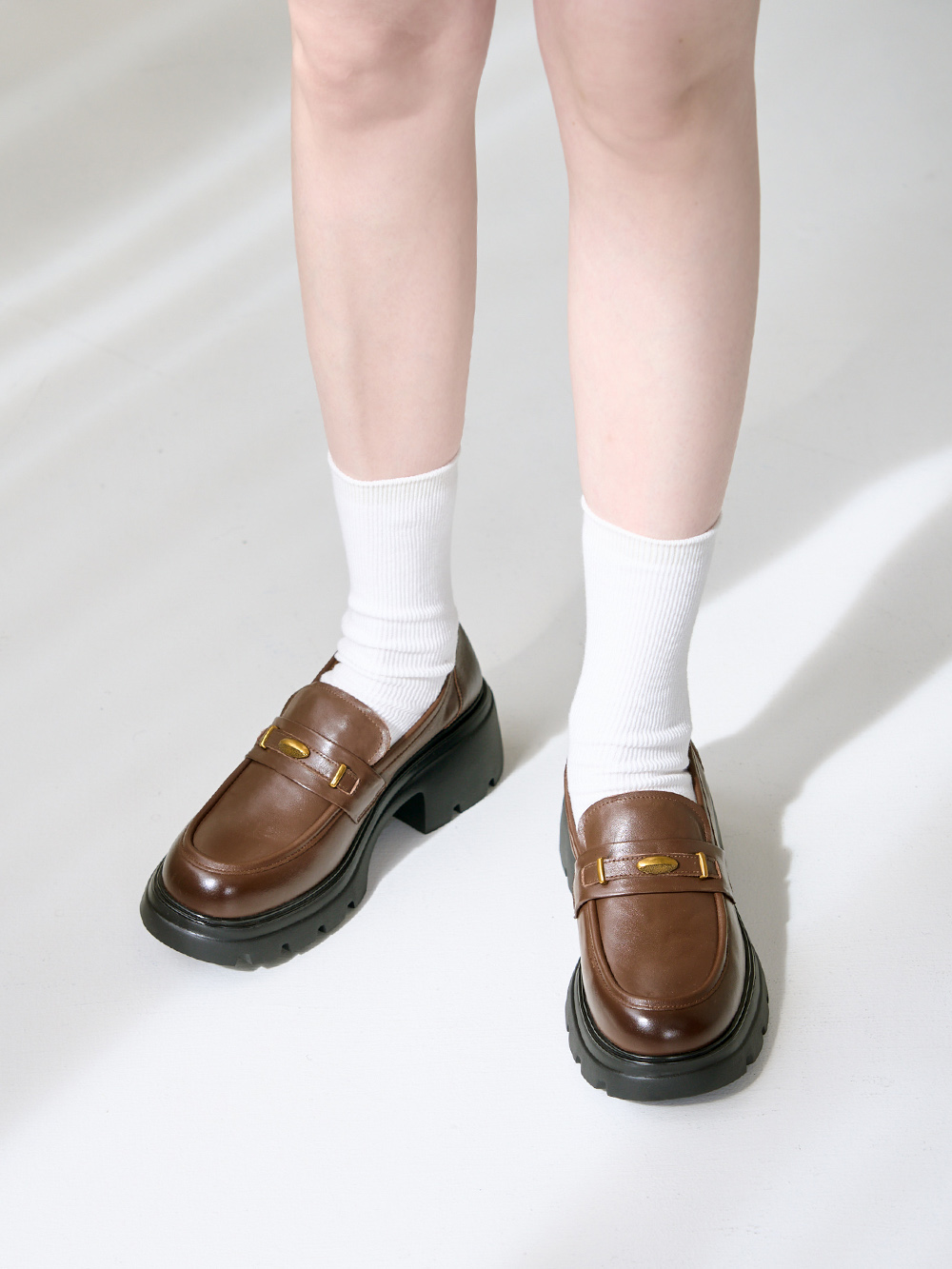 【真皮系列】復古小金豆輕量底樂福鞋 棕色