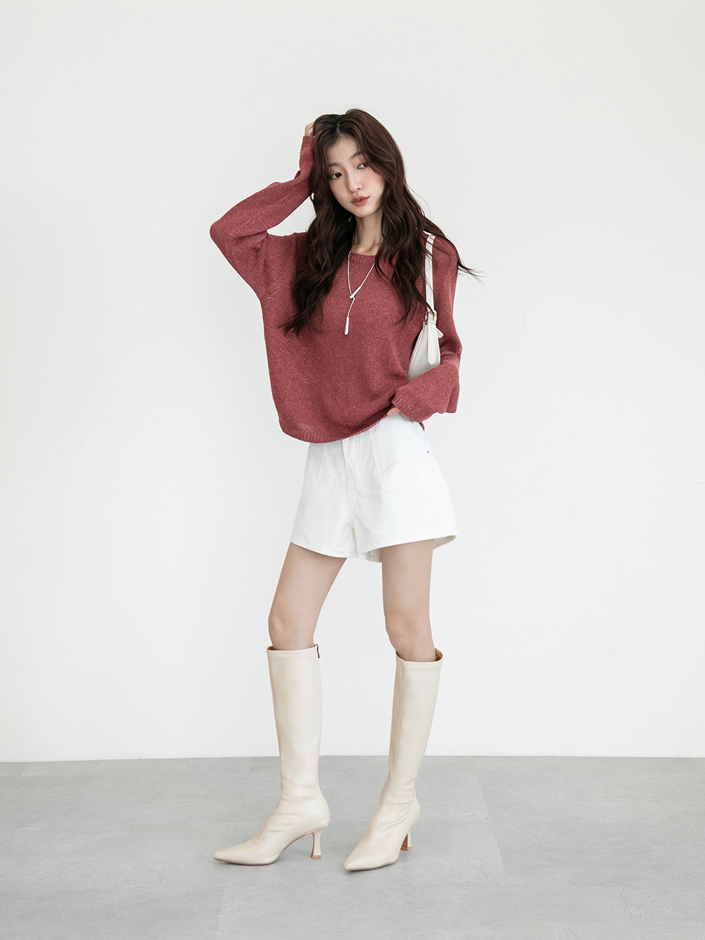 顯瘦魔法尖頭高跟瘦瘦長靴 米白色