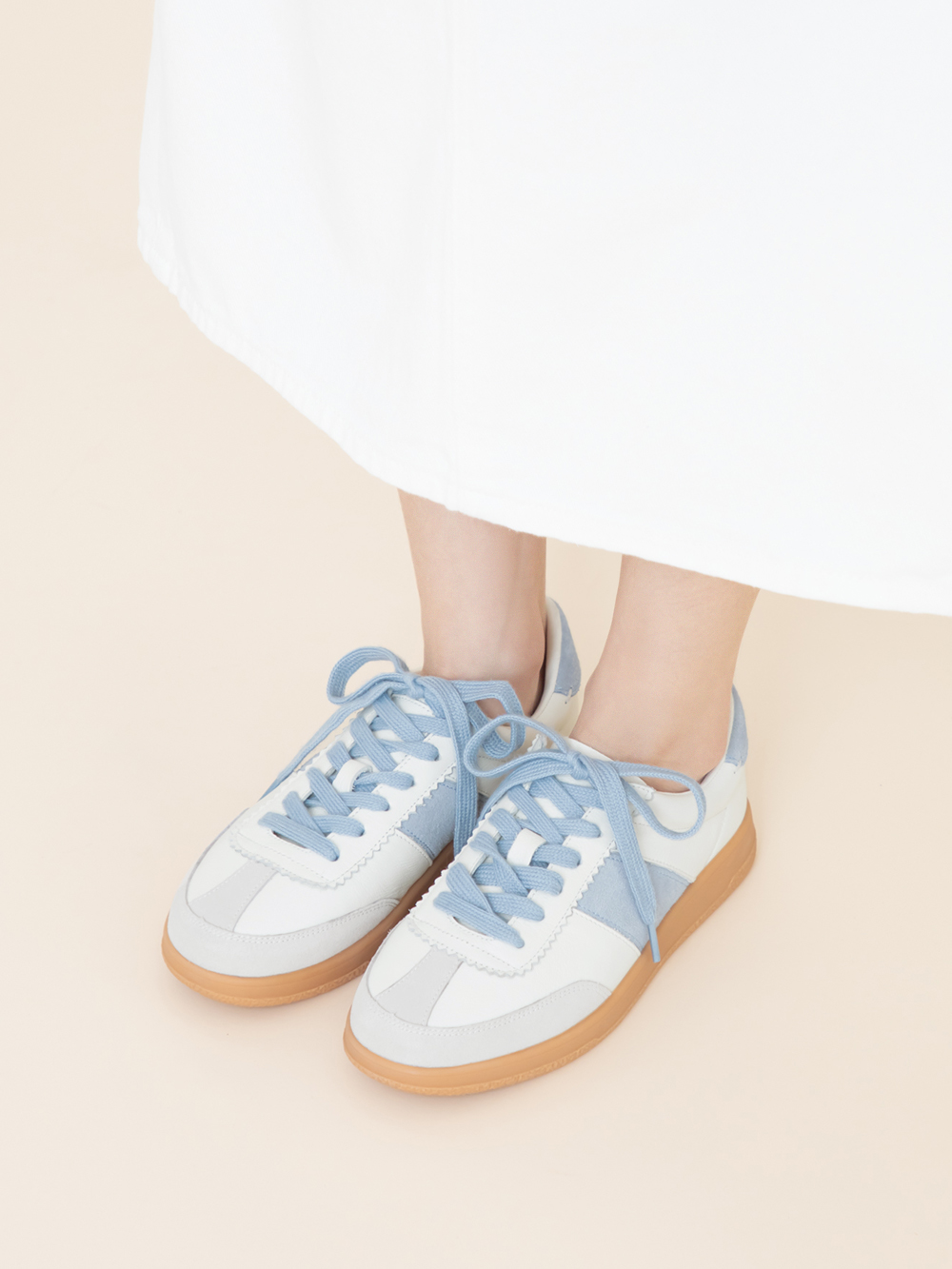 進化版2.0雙色鞋帶真皮德訓鞋 米白X藍色