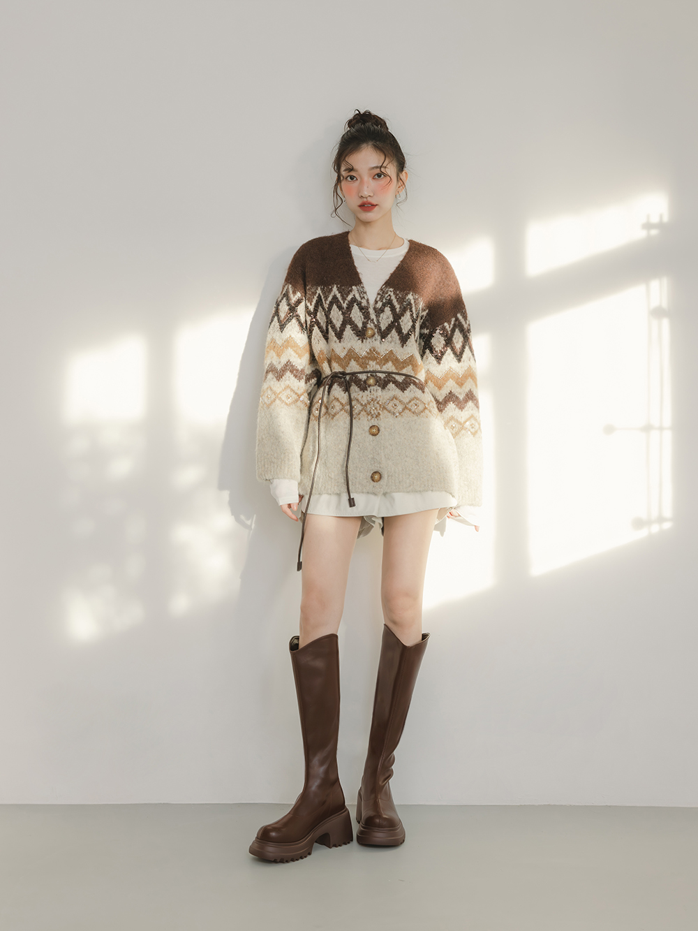 美圖V口輕量厚底瘦瘦長靴 復古咖