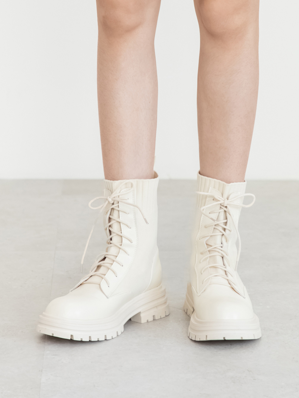 個性boy風針織拼接綁帶短靴 米白色