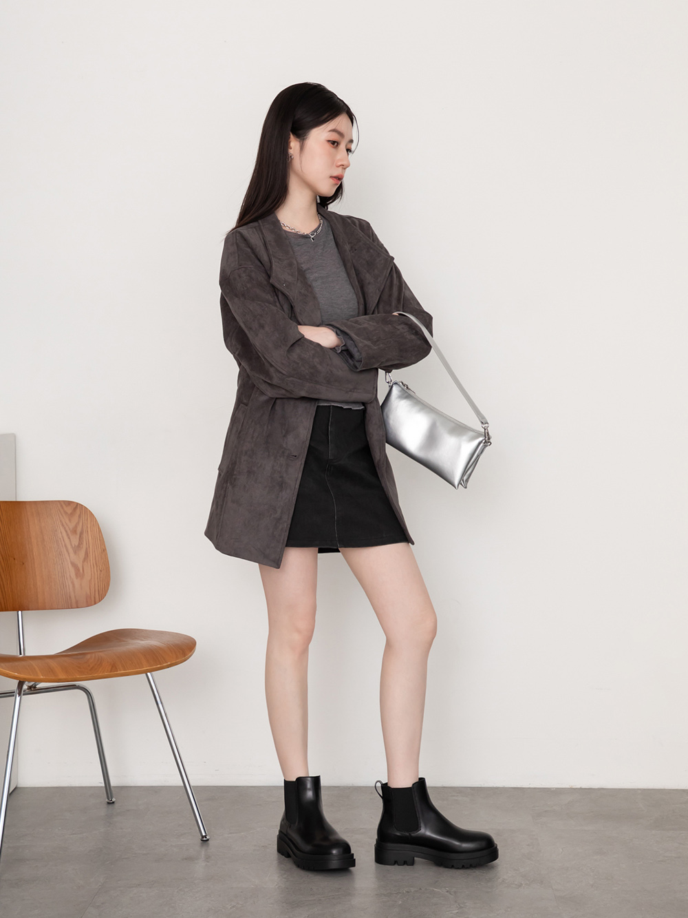 玩酷俏皮.鬆糕鞋底切爾西短靴 時尚黑