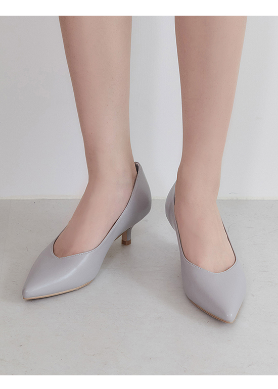 V-Cut Pointed Toe Mid Heels Grey