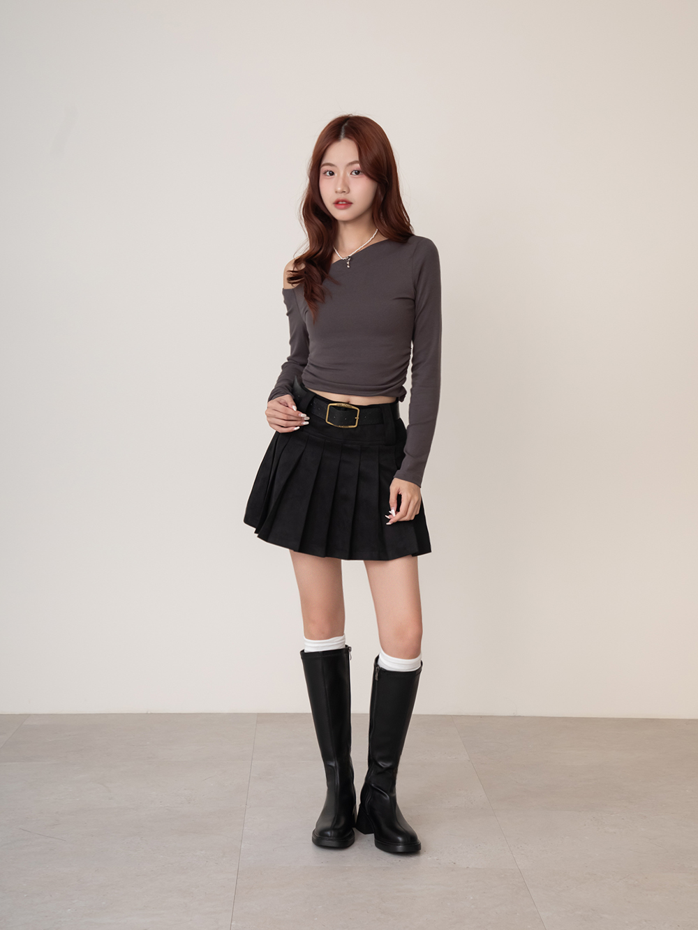 黃金比例方頭木紋跟瘦瘦長靴 黑色