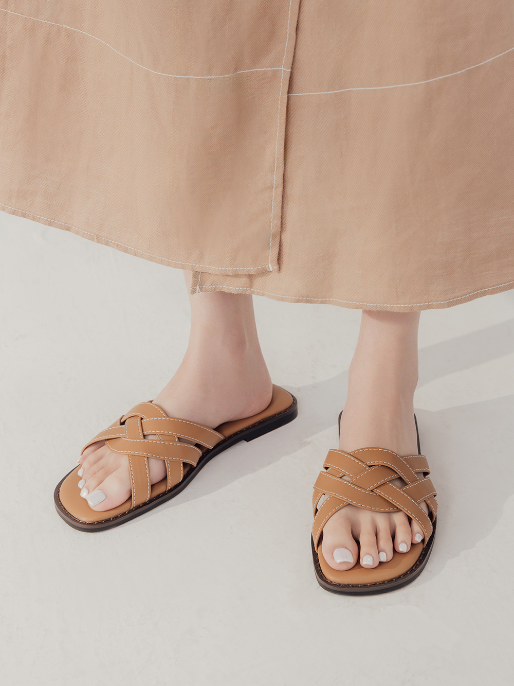 漫步海島編織設計平底拖鞋 棕