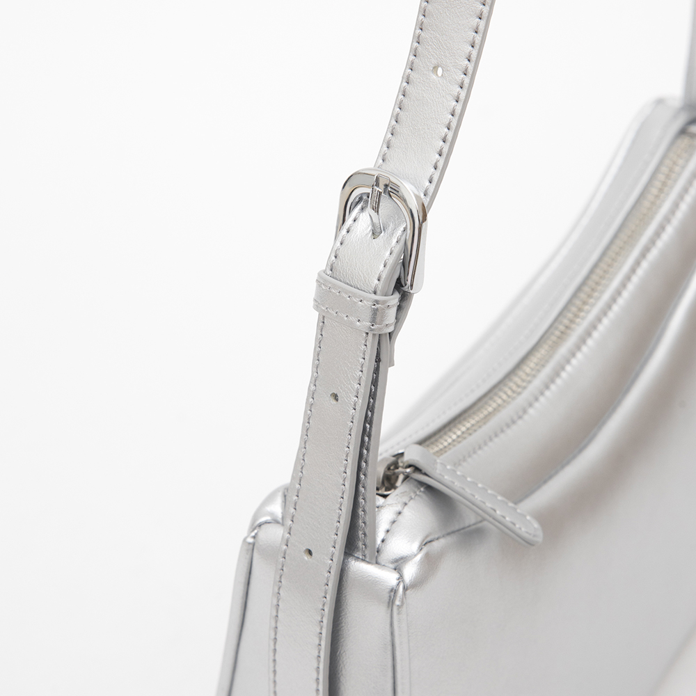 Minimalist Underarm Bag Silver