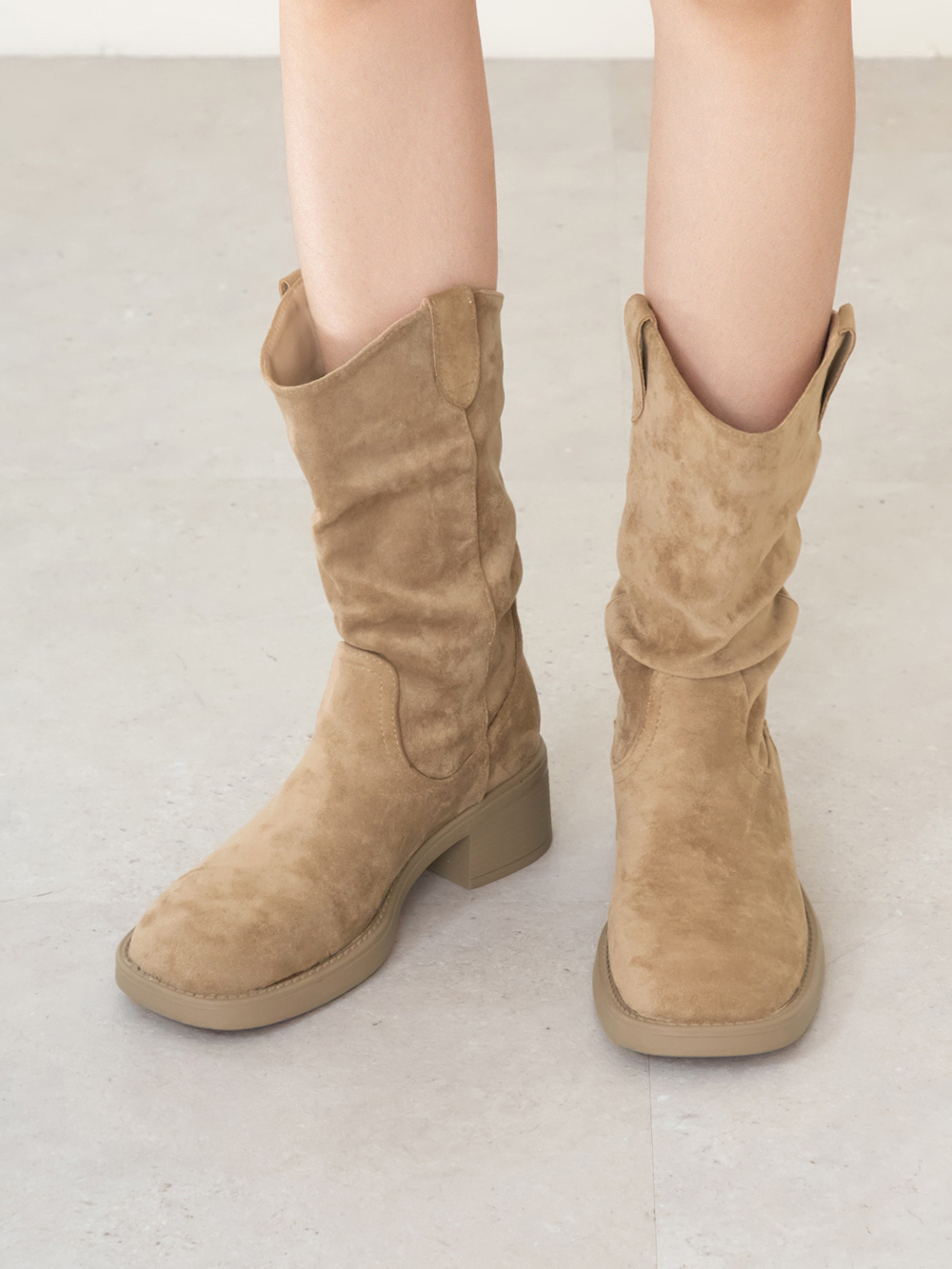 嬉皮小V口抓皺西部堆堆靴 杏色