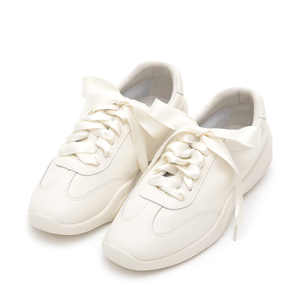 Versatile Leather White Sneakers Beige