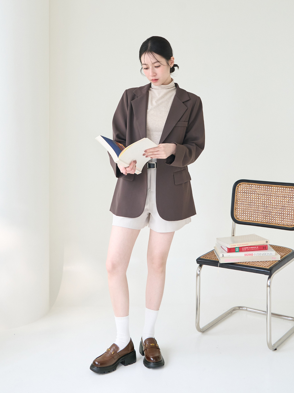 【真皮系列】復古小金豆輕量底樂福鞋 棕色