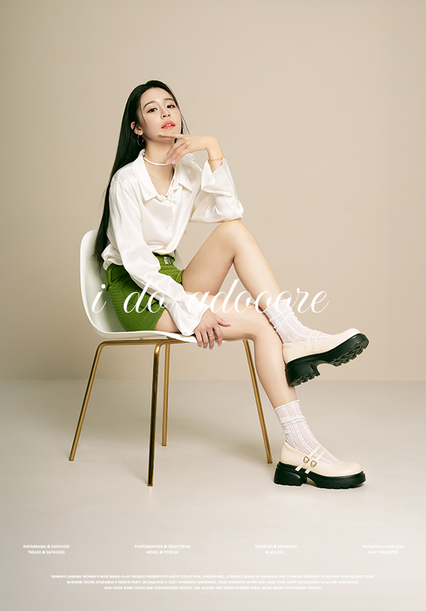 甜蜜愛心釦雙帶輕量瑪莉珍鞋 米白