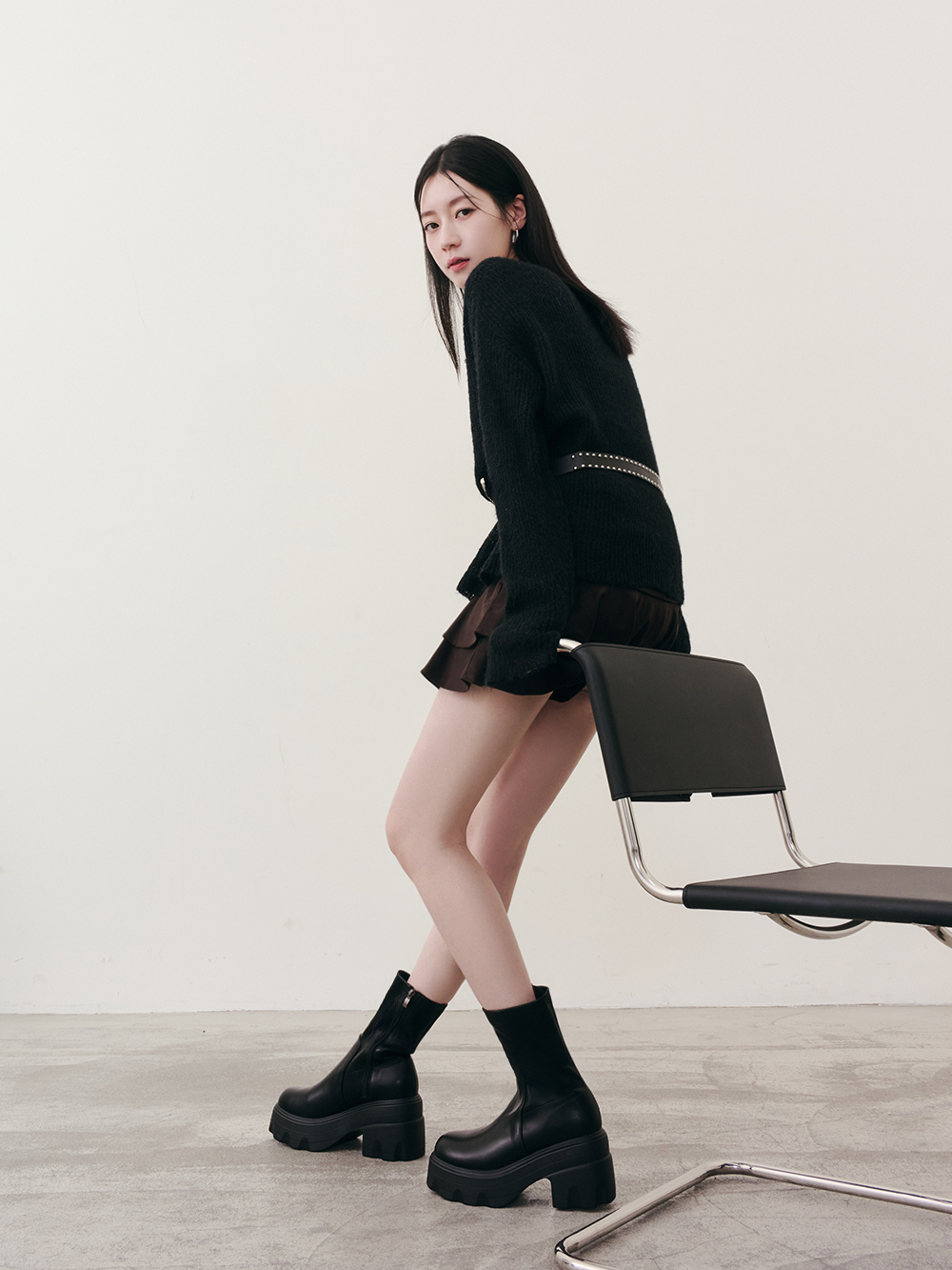 演唱會必備9.5cm輕量厚底瘦瘦短靴 黑色