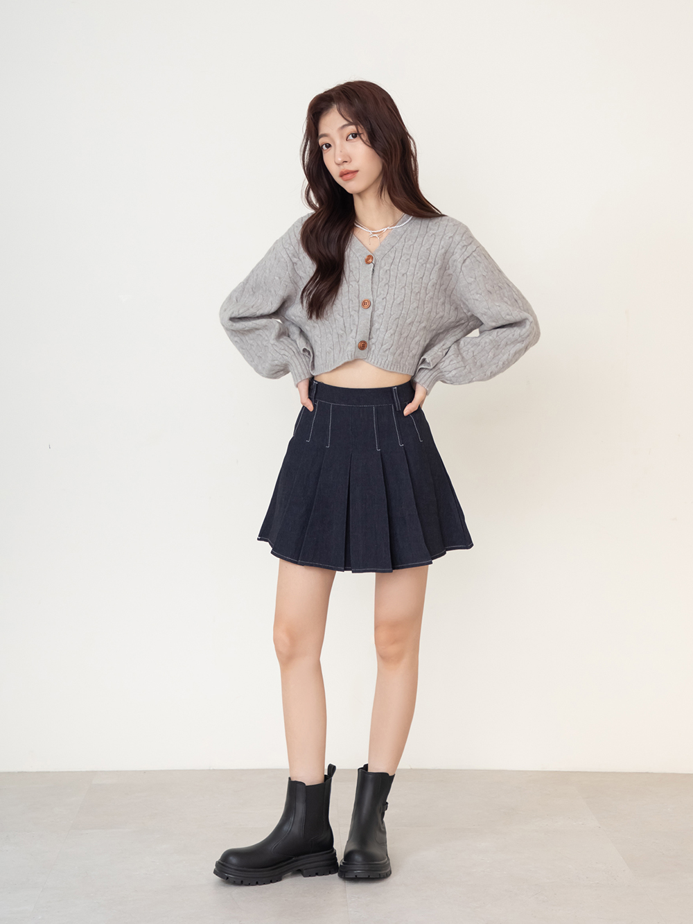 百搭氣場小釦環切爾西短靴 黑色