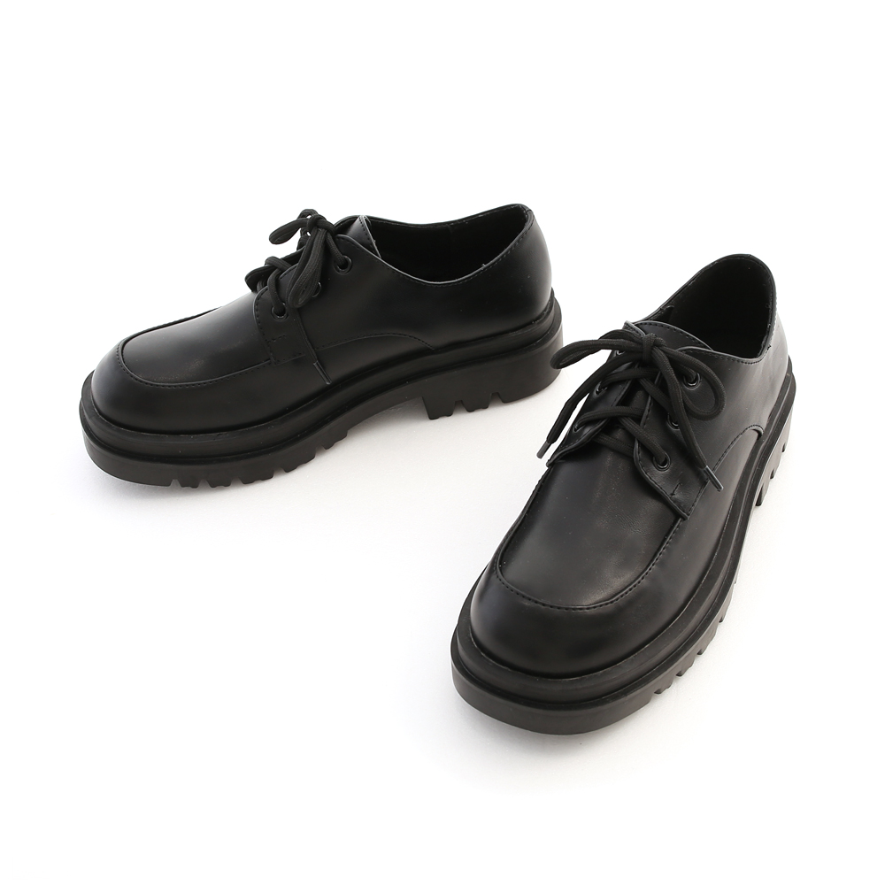 Round Toe Platform Oxford Shoes Black