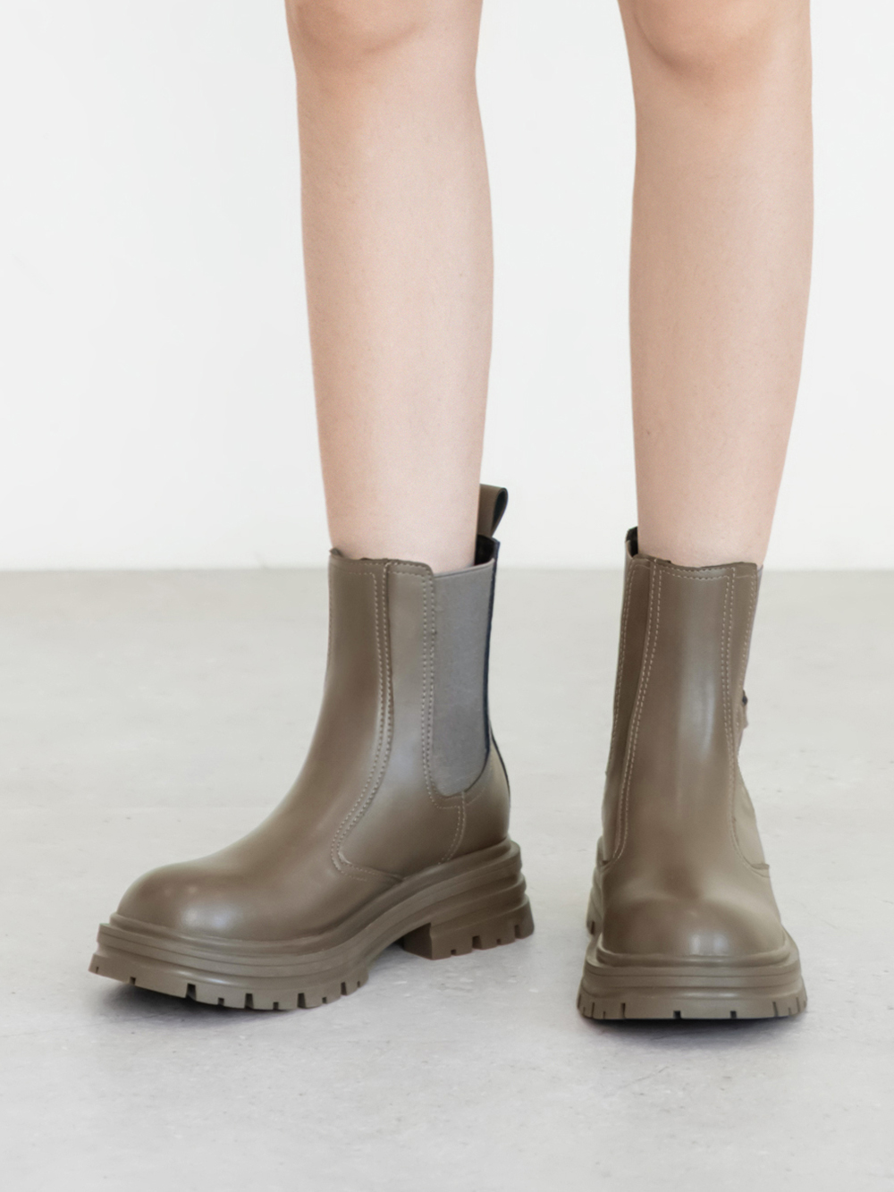 百搭氣場小釦環切爾西短靴 灰色