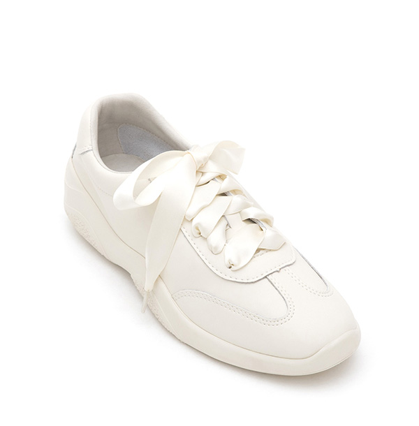 Versatile Leather White Sneakers Beige