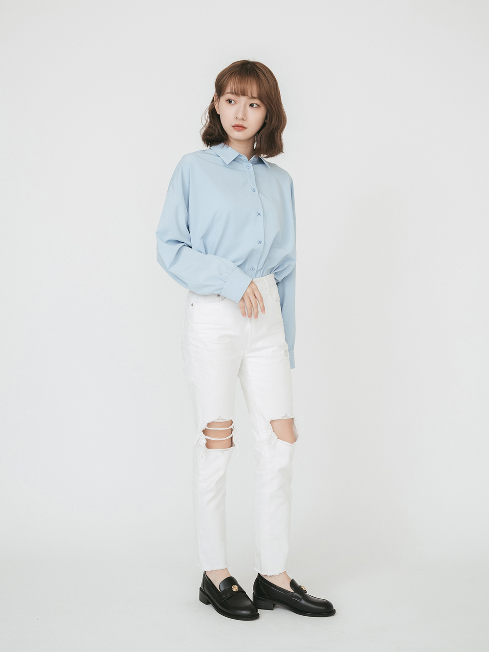 優雅少女．山茶花金飾低跟樂福鞋 時尚黑