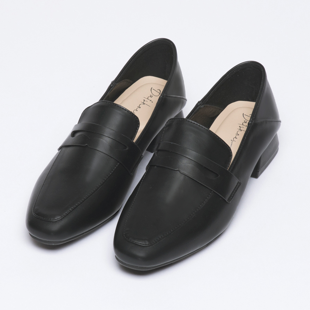4D Cushioned Pointed Toe Loafers Black
