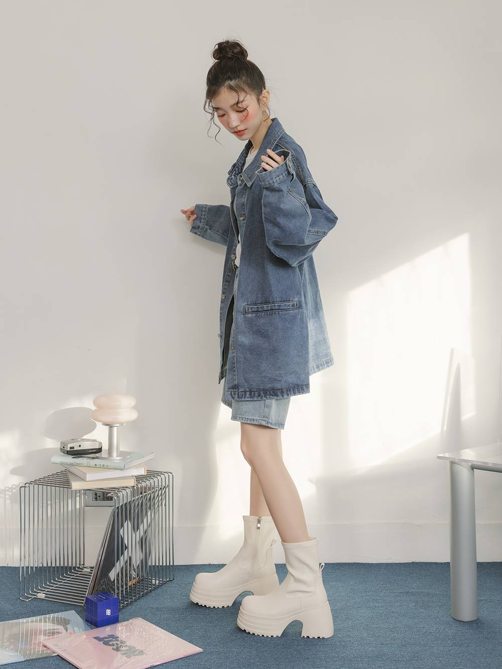 愛豆偶像素面厚底瘦瘦短靴 米白色