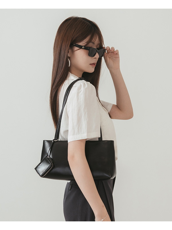 Minimalism Shoulder Bag Black