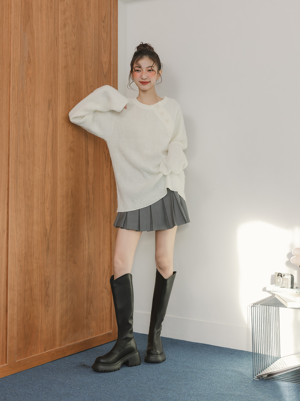 美圖V口輕量厚底瘦瘦長靴 時尚黑